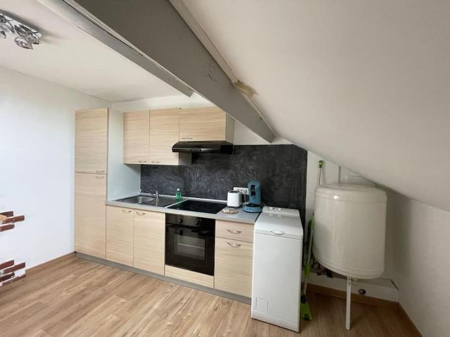 Edouard 2. Logement Complet. Charleville-Mezieres Exterior foto