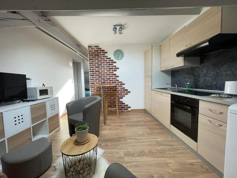 Edouard 2. Logement Complet. Charleville-Mezieres Exterior foto