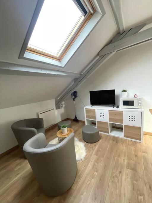 Edouard 2. Logement Complet. Charleville-Mezieres Exterior foto
