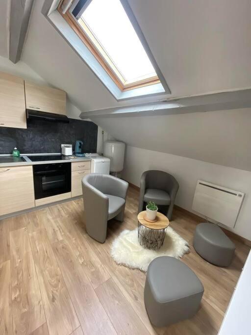 Edouard 2. Logement Complet. Charleville-Mezieres Exterior foto
